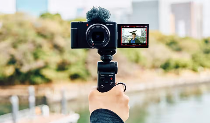 Best Cheap Camera for Vlogging